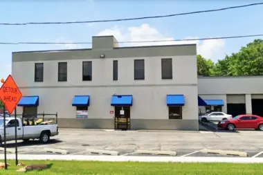 Breaking Free IL 60506