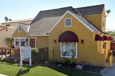 Chapman House CA 92866