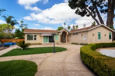 Gloria Detox And Rehab Center CA 91406