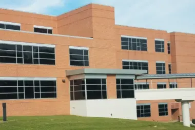 Henry County Medical Center - Lake Haven TN 38242