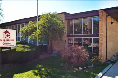 Independence Center IL 60085