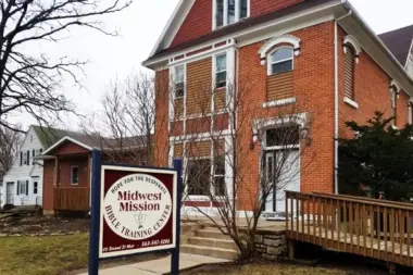 Oxford House Loess Hills IA 51503