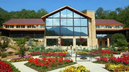 Pasadena Villa – Smoky Mountain Lodge