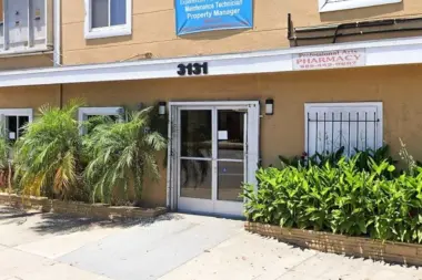 Social Model Recovery Systems - Mid Valley Outpatient CA 91733