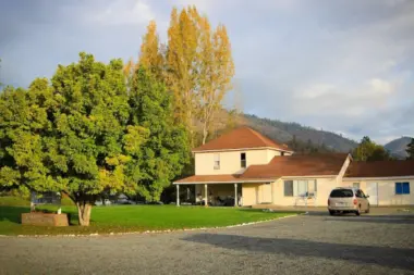 U Turn For Christ OR 97527