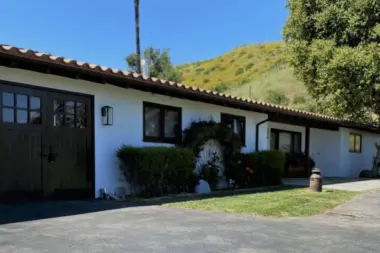 Visions Adolescent Treatment Centers CA 90265