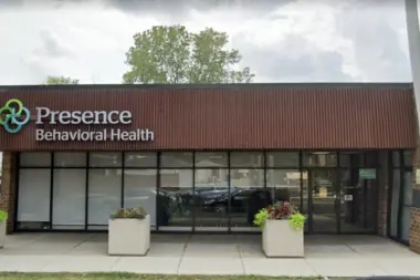 AMITA Health Centro de Salud IL 60160