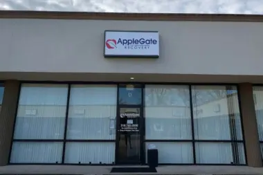 AppleGate Recovery LA 71111