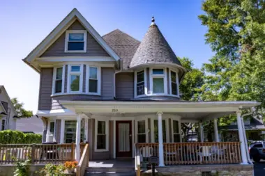 Ben Gordon Center Discovery House IL 60115