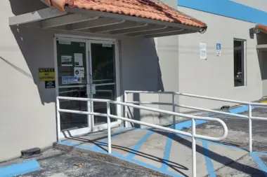Miami VA Healthcare System - Healthcare for Homeless Veterans FL 33135