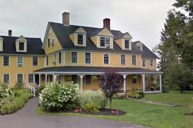 McLean Fernside MA 1541