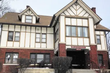 Nicasa - Bridge House IL 60085