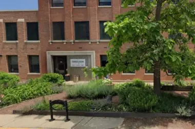 Thresholds - Ravenswood Avenue IL 60613