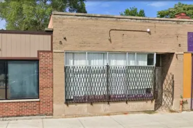 Le Penseur Youth & Family Services IL 60643