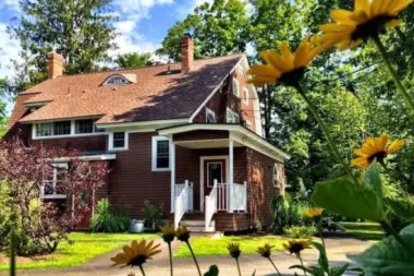 Spruce Mountain Inn VT 5667