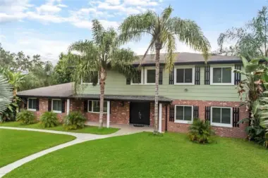 The facilities at 7 Summit Pathways in Tampa, FL 5