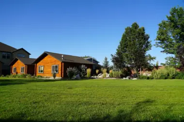 Exterior of Solstice West Utah Campus with facility lawn
