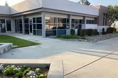 The facilities at Aegis Treatment Centers on Truxtun in Bakersfield, CA 1