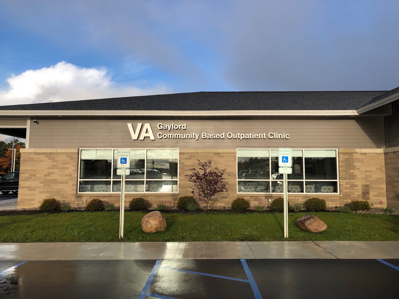 Navy Corpsman Steve Andrews Department of Veterans Affairs Health Care Clinic