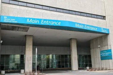 The facilities at Aurora Sinai Clinic in Milwaukee, WI 2