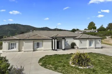 The facilities at Bright Future Recovery in Hollister, CA 1