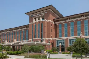 The facilities at Elmhurst Hospital - Main Campus in Elmhurst, IL 2