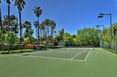 The facilities at Evolve Treatment Centers for Teens - Aura in Los Angeles, CA 2