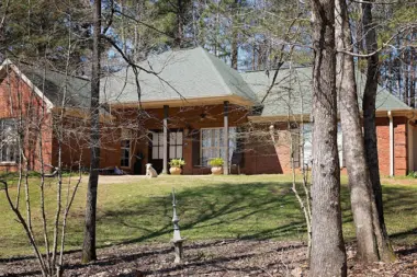 The facilities at Extra Mile Recovery in Mantachie, MS 5