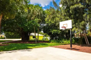 The facilities at Genesis House Addiction Treatment in Lake Worth, FL 3