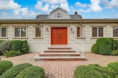 The facilities at Long Island Alcohol and Drug Treatment in Hauppauge, NY 3