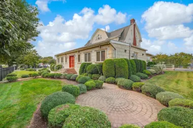 The facilities at Long Island Treatment Center in Hicksville, NY 3