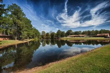The facilities at Mirror Lake Recovery Center in Burns, TN 5