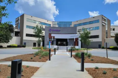 The facilities at North Fulton Regional Hospital in Roswell, GA 4