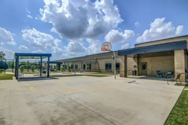 The facilities at Oakwood Springs in Oklahoma City, OK 4