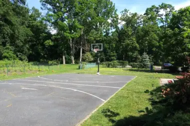 The facilities at Phoenix House in Hauppauge, NY 4