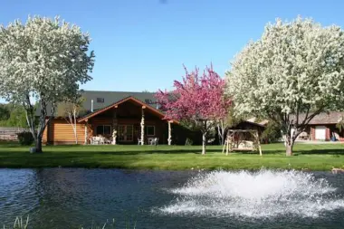 The facilities at Rainbow's End Recovery Center in Challis, ID 1