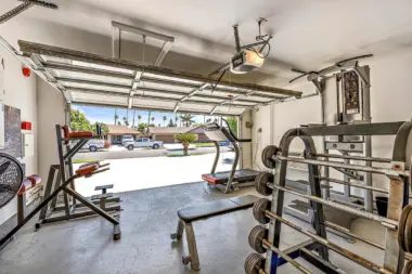 The facilities at Resurgence Behavioral Health in Costa Mesa, CA 4