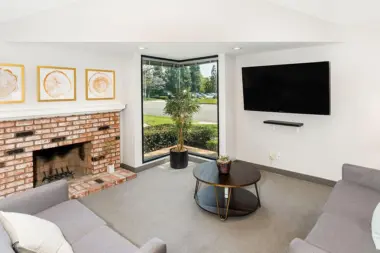 The facilities at Resurgence Behavioral Health in Costa Mesa, CA 2