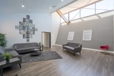 The facilities at Sanctuary Treatment Center Amigo in Tarzana, CA 3