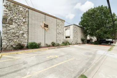 The facilities at Texas House in Houston, TX 5