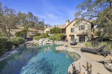 The facilities at Villa Ladera Residential Center in Loomis, CA 4