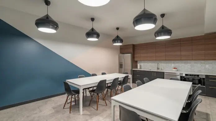 The facilities at Visions Adolescent Treatment Centers in Los Angeles, CA 3
