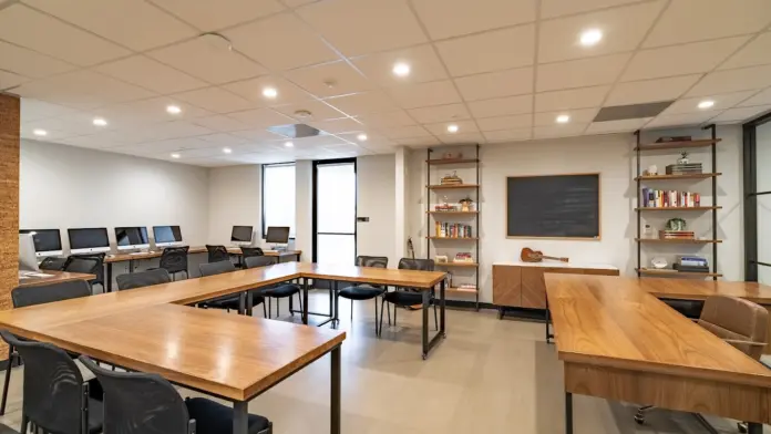 The facilities at Visions Adolescent Treatment Centers in Los Angeles, CA 2