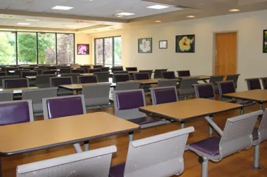 The facilities at Wellstone Regional Hospital in Jeffersonville, IN 5