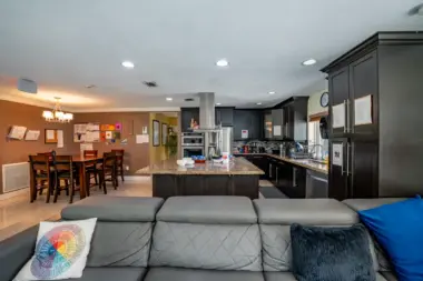 Kitchen and common sitting area at Reign Residential Treatment Center in Southwest Ranches, FL