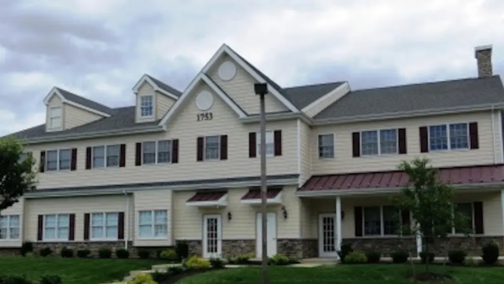 Avenues Recovery Center Drug and Alcohol Rehab in Jamison, PA